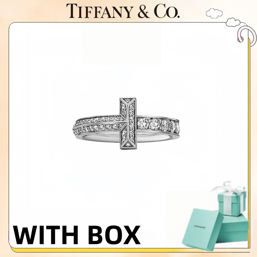 แหวน 18K White Gold สไตล์แคบ กับเพชร จาก Tiffany & Co. (รวมกล่องบรรจุภัณฑ์)