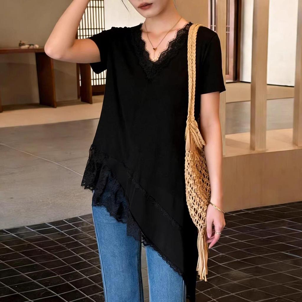 [,GLAM] เสื้อยืดคอวี ลายเย็บลูกไม้ แบบ.Layered Hem สำหรับสไตล์ casual