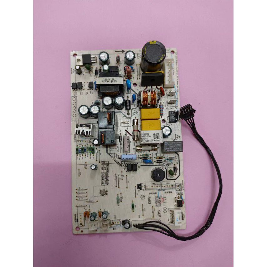 เมนบอร์ดหน่วยภายในเครื่องปรับอากาศ Midea KFR-26G/BP3N1Y-YA100