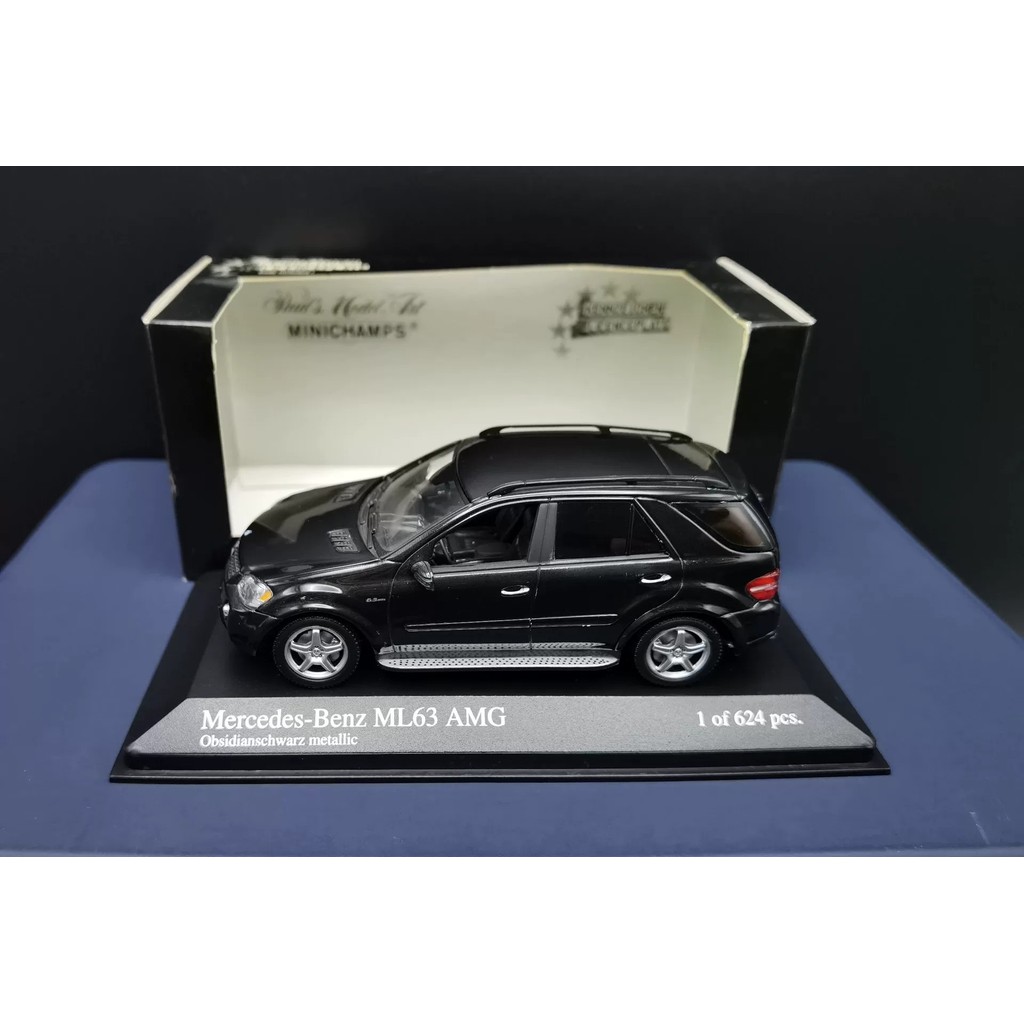 [สต๊อกพร้อม ติดต่อหากคุณมีคําถามใดๆ] Minichamps 1: 43 BENZ ML63 AMG,