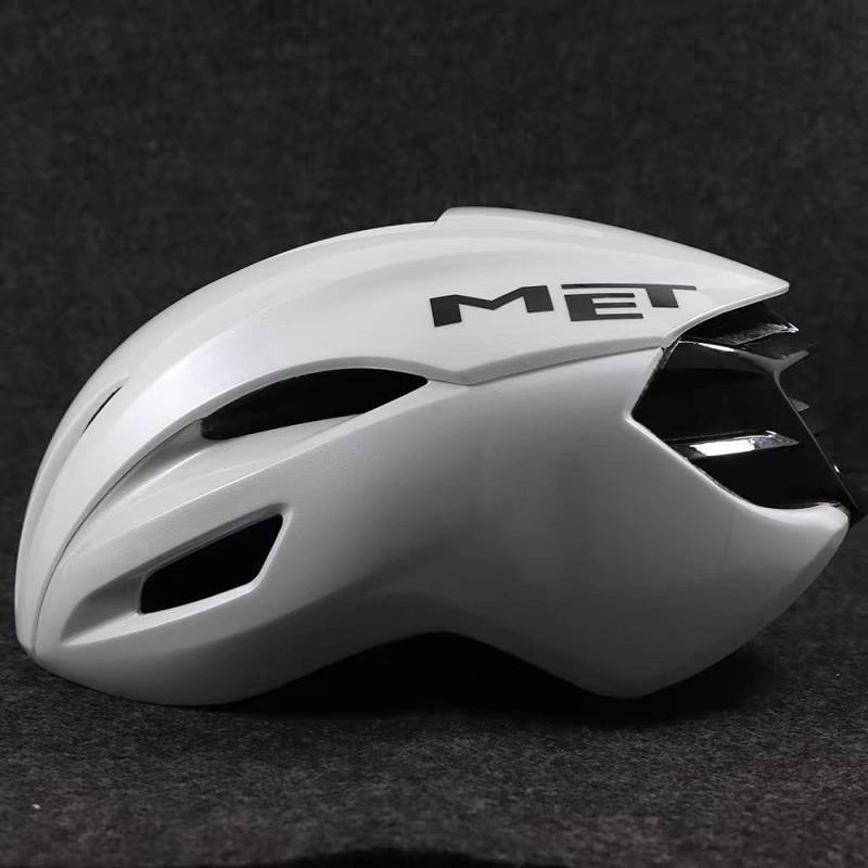 Italy Met Manta Men and Women Riding Helmet Ultralight Pneumatic Road Mountain Bike Helmet z5gA