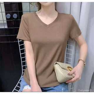 Dailywear พร้อมส่ง ✨เสื้อครอปแขนสั้นสีขาวทรงหลวมสบาย เหมาะสำหรับฤดูร้อน ดีไซน์คอวีเก๋ ช่วยให้ดูผอมเพรียว