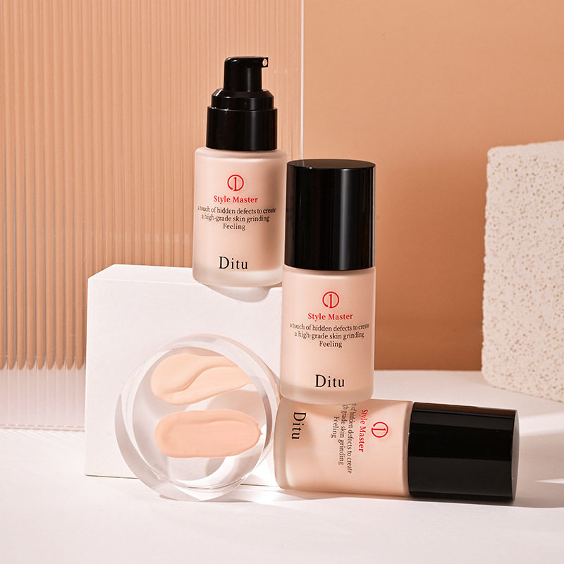ครีมรองพื้น foundation Ditu Ditu Pattern Master Hold Makeup Liquid Foundation Hold Makeup Oil Contro