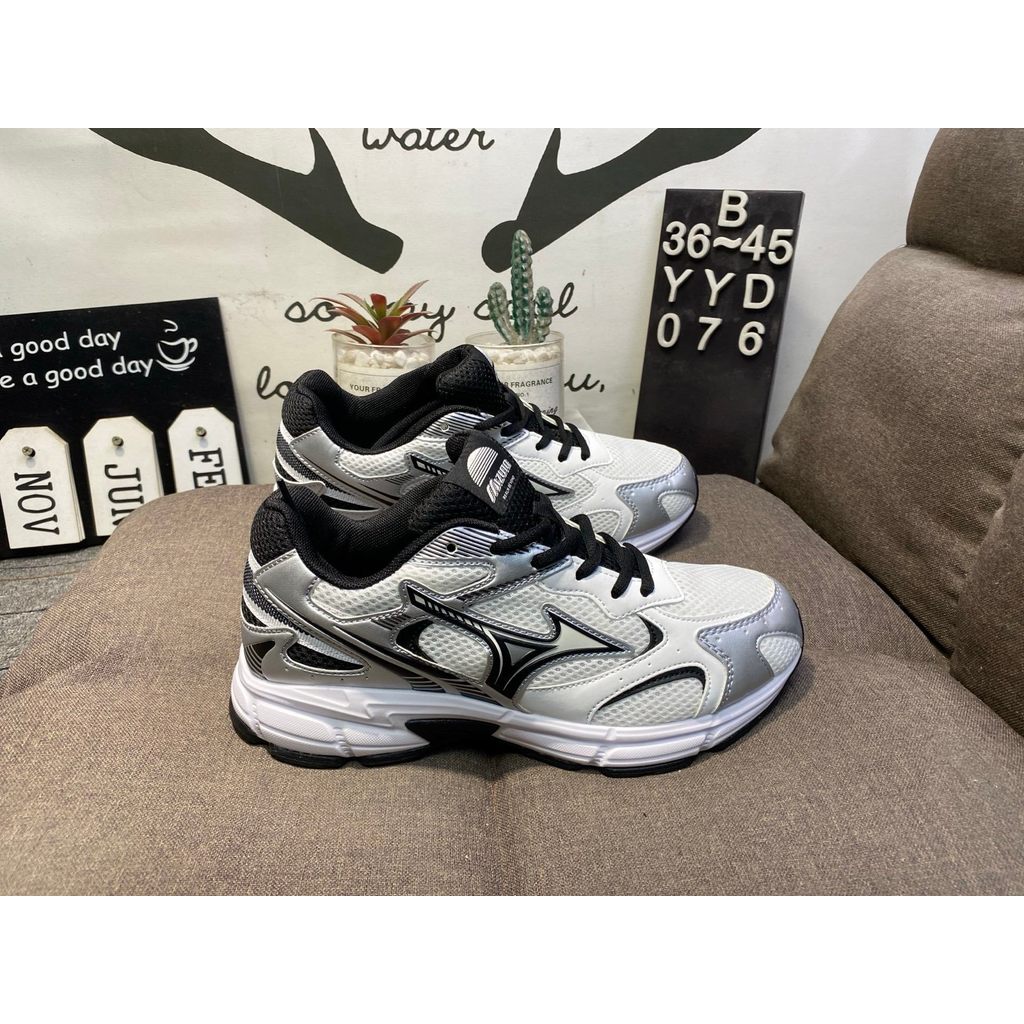 Mizuno SPEED 2K Retro Jogging Shoes รองเท้าผ้าใบอินเทรนด์น้ำหนักเบาทายุคY2K สไตล์มิลเลเนียม ใส่สบาย