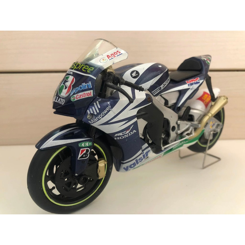 [สต๊อกพร้อม ติดต่อหากคุณมีคําถามใดๆ] โมเดลรถจักรยานยนต์ Honda Motorcycle Model 1/12 MotoGP Honda Sat