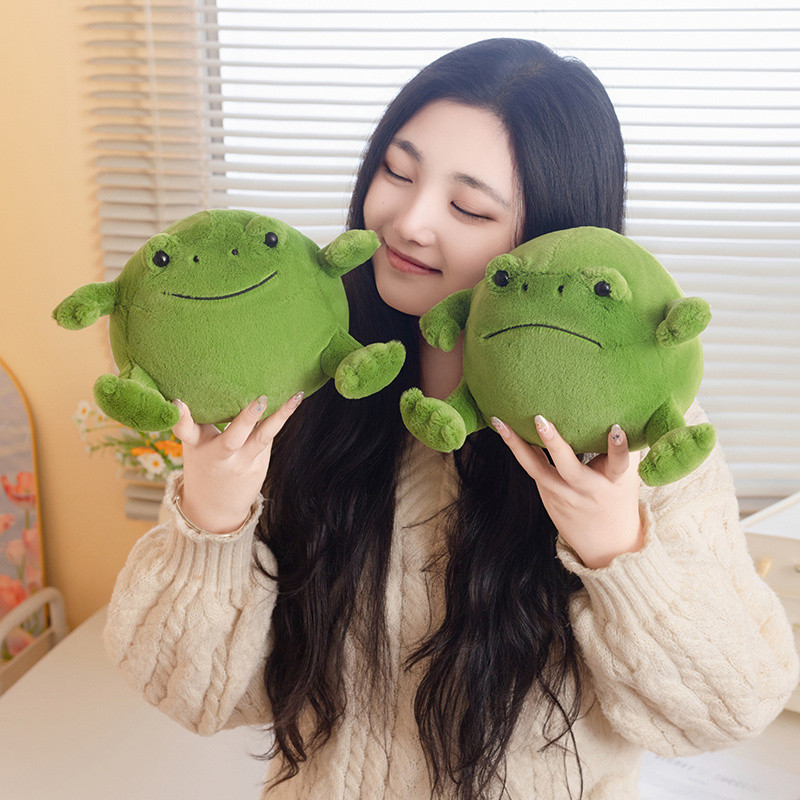 พลัส พลัส✨ใหม่ ใหม่✨น่ารักมีความสุขกบตุ๊กตาตุ๊กตาน่ารักเศร้ากบตุ๊กตาตุ๊กตาสนุกริคกี้ฝนกบของเล่นตุ๊กตาเด็กของขวัญของขวัญวันเกิดเด็กของขวัญสาวของขวัญเด็กผ่อนคลาย ราคา ถูกที่สุด ดีลบีเคเค แกลเลอรีภาพที่ 5