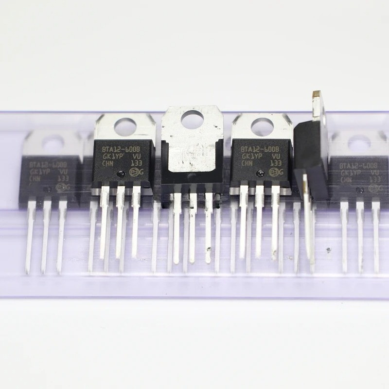 10 ชิ้น 100% ใหม่นําเข้า Original BTA12 BTA12-600BRG BTA12-600B BTA12-600CRG BTA12-600C TO-220 Triac