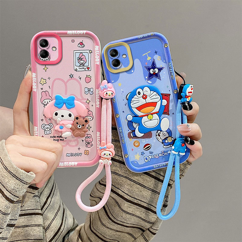 กรณีสําหรับ Samsung Galaxy A07 น่ารักสีชมพู Bunny & Blue Robot Cat การ์ตูนเคสโทรศัพท์ 3D รูปตกแต่งซิลิโคนอ่อนนุ่มกันกระแทกพร้อมสายคล้องมือที่ตรงกัน