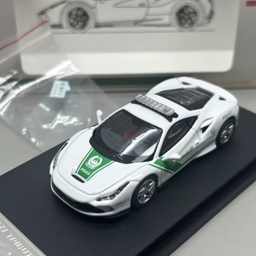 Hone Model 1/64 Ferrari F8 เคลือบรถตํารวจดูไบ