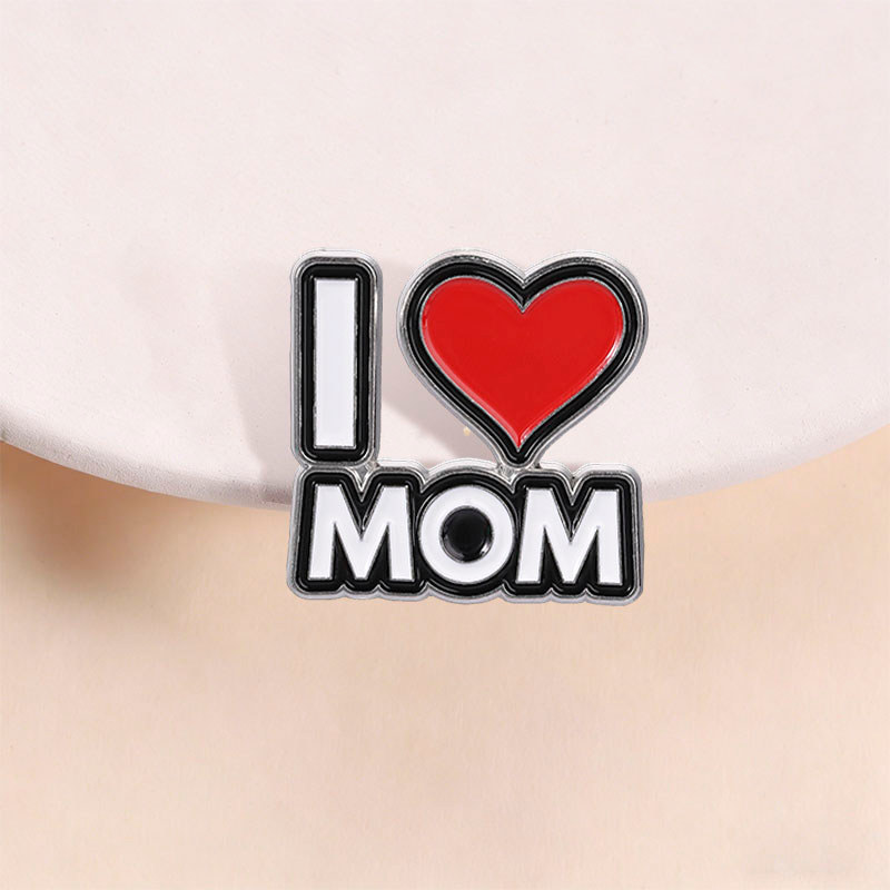 วันแม่ I Love Mom เคลือบ Pin Shiny Red Heart Mom เข็มกลัด Minimalist Design Badge สําหรับของขวัญแม่