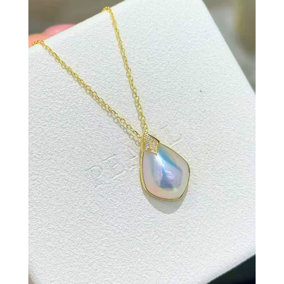 5A Mabe Necklace in 18K Gold - Diamond Seawater Japanese Mabe - Blue