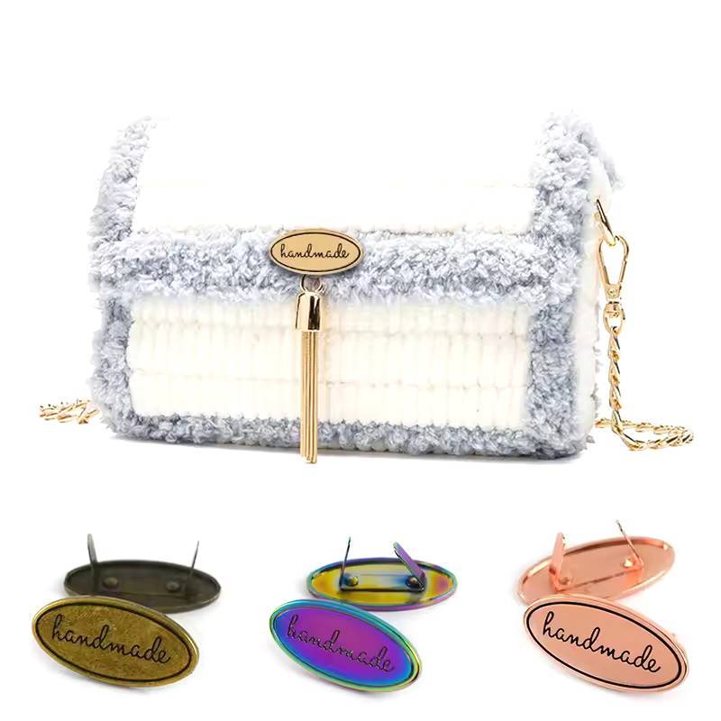 <Activee> 5PC Hand Made ป้ายโลหะทองเงินสี Craft ป้ายเสื้อผ้าแท็กสําหรับกระเป๋า Hand Made Letter พิมพ์ DIY เย็บป้าย Nice