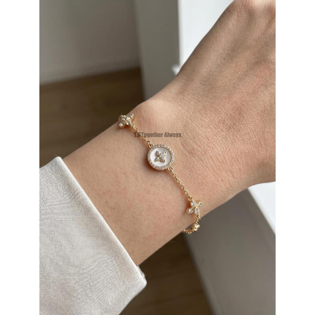 B003 กําไลข้อมือ Sparkling Star Halo