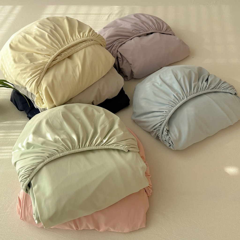 สีทึบ ความรู้สึกเย็นน้ําแข็ง แผ่นติดตั้ง สิ่งทอผ้าไหมน้ําแข็ง เดี่ยว/ซูเปอร์เดี่ยว/ราชินี/ขนาดคิงไซส์ ปลอกหมอนนอนติดตั้ง