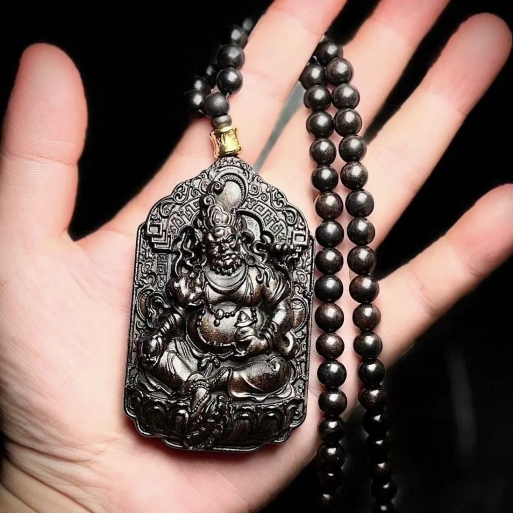Nha Trang น้ํามันสีดําเต็มรูปแบบไม้กฤษณาแกะสลักสีเหลือง God of Wealth คอแขวน God of Wealth สร้อยคอจั