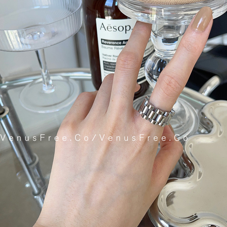 แหวนผู้ชาย แหวน Ins Fading Blogger Chain Stacking Couple Gold Silver