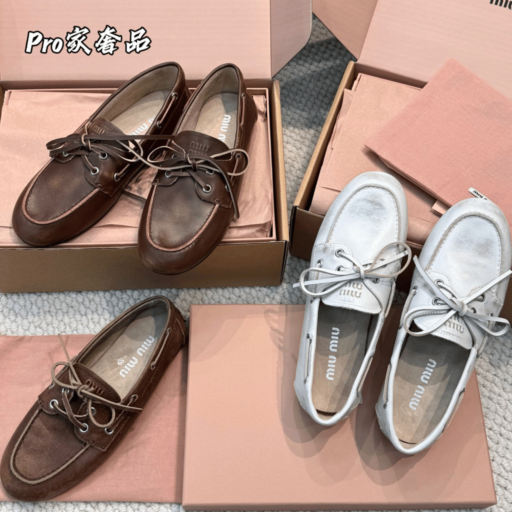[ใบรับรองเก่า Appraiser] [PRO Home Luxury Products] MiuMiu MiuMiu รองเท้าโลฟเฟอร์สีขัดเงาที่ด้อยแบนน