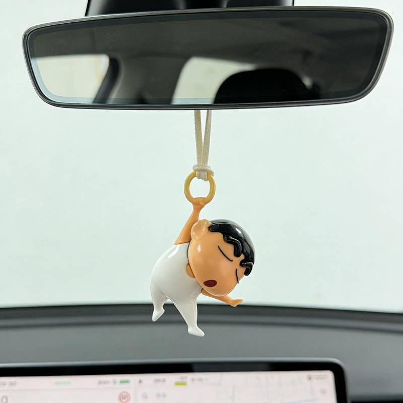 Ballet Crayon Shin-Chan จี้รถ กระจกมองหลัง จี้รถ อุปกรณ์ตกแต่งภายในรถยนต์ที่สร้างสรรค์