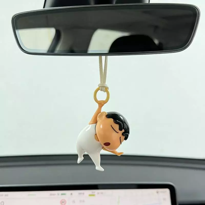 Ballet Crayon Shin-Chan จี้รถ กระจกมองหลัง จี้รถ อุปกรณ์ตกแต่งภายในรถยนต์ที่สร้างสรรค์