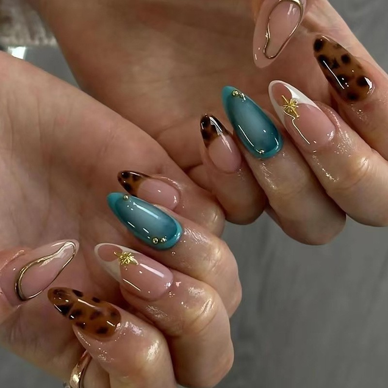 Z917 FREE GLUE2026 ใหม่ล่าสุด 24 ชิ้น French Fake Nais Set พร้อมกาวอะคริลิค Full Nail COD