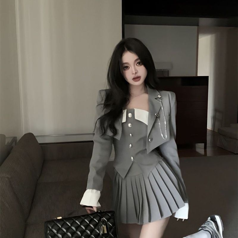 jk制服套装抹胸背心西装外套女装春季高腰感百褶裙半身裙三套260511 JK uniform set, tube top vest, blazer, women's spring high-waist