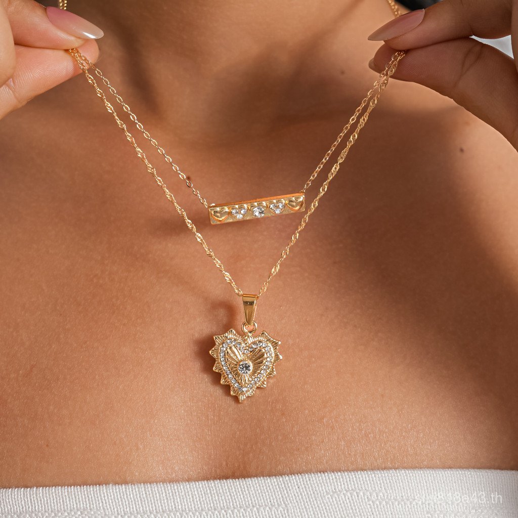 เพชรหัวใจจี้สร้อยคอหรูหรา High-End Clavicle Chain ซ้อนเข็มขัดทุกวัน All-Match Commuter สร้อยคอ 5VDG