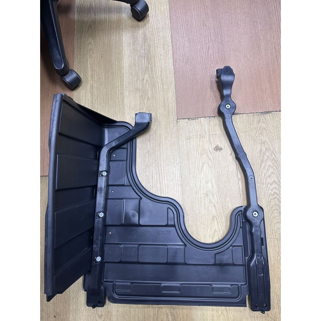 ฝาครอบเครื่องยนต์ใต้ขวา > KIA OPTIMA K5 / HYUNDAI SONATA YF > 29120-4U000 > PART