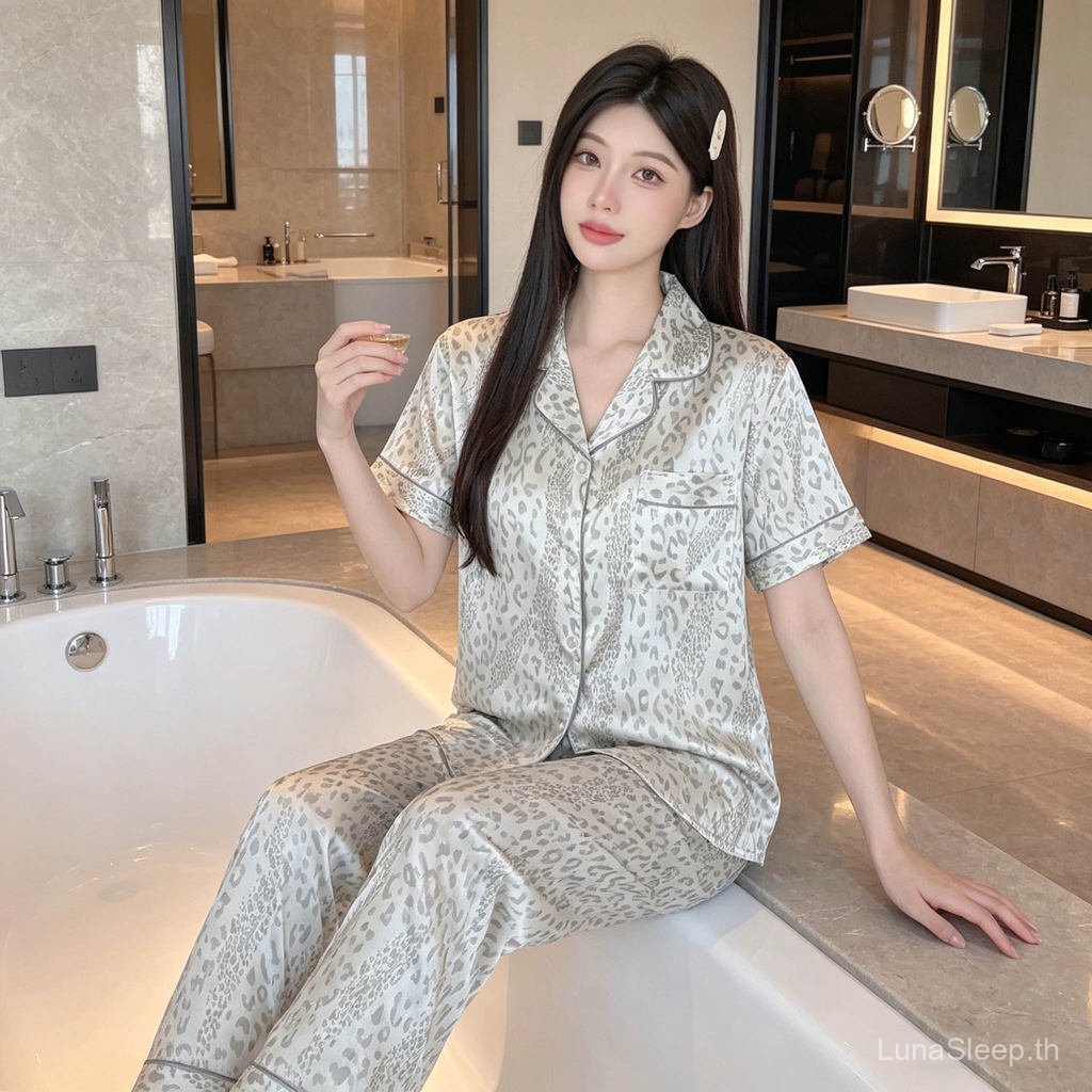 RCOP High-End เสือดาวพิมพ์หรูหราแฟชั่นพิมพ์ผ้าไหมน้ําแข็งซาตินชุดนอนสตรีฤดูร้อนสบายๆกางเกงแขนสั้น