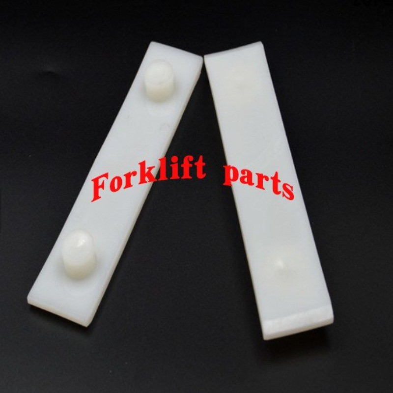 82152-25080-71 Side Shift Lower Slide Block for Toyota 6FD 7FD 8FD10-30 Forklift Part