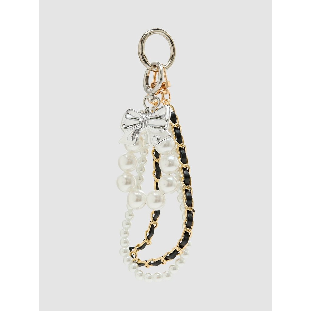 [Pomelo] พวงกุญแจจี้โบว์ / Bow Charm Chain Keyring