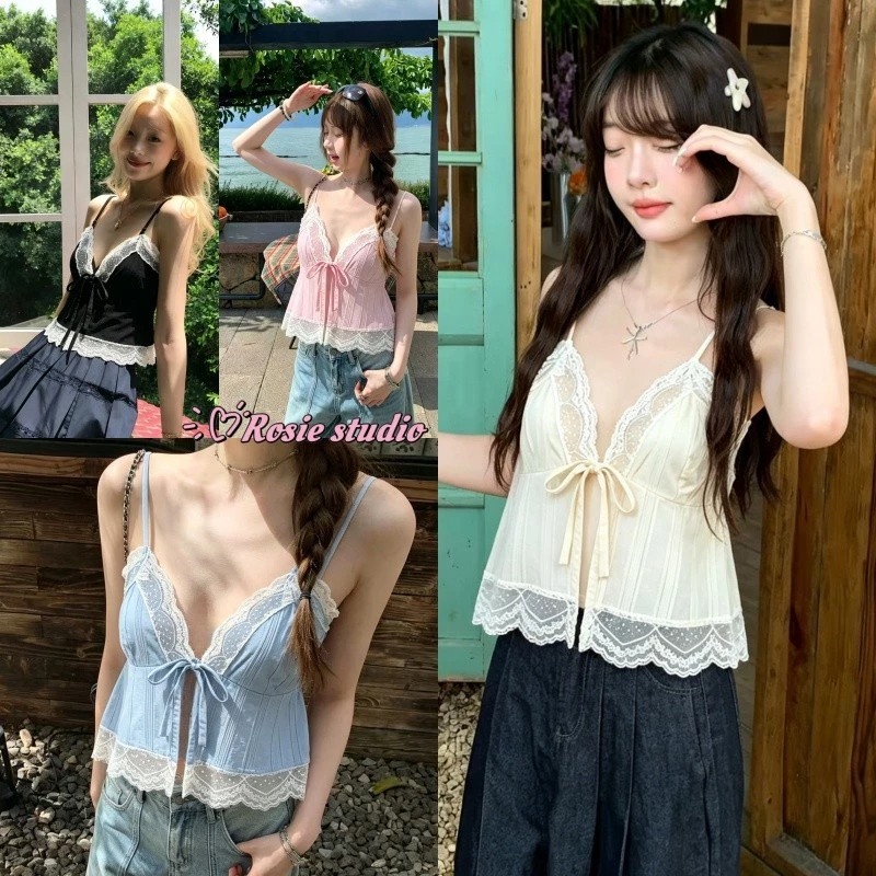 Rosie 🌷พร้อมส่ง🧀เสื้อสายเดี่ยวทำจากลูกไม้ ปักลายดอกไม้ ดีเทลเปิดอก มีเชือกผูกแต่งระบายลูกไม้ สไตล์เซ็กซี่ผู้หญิง