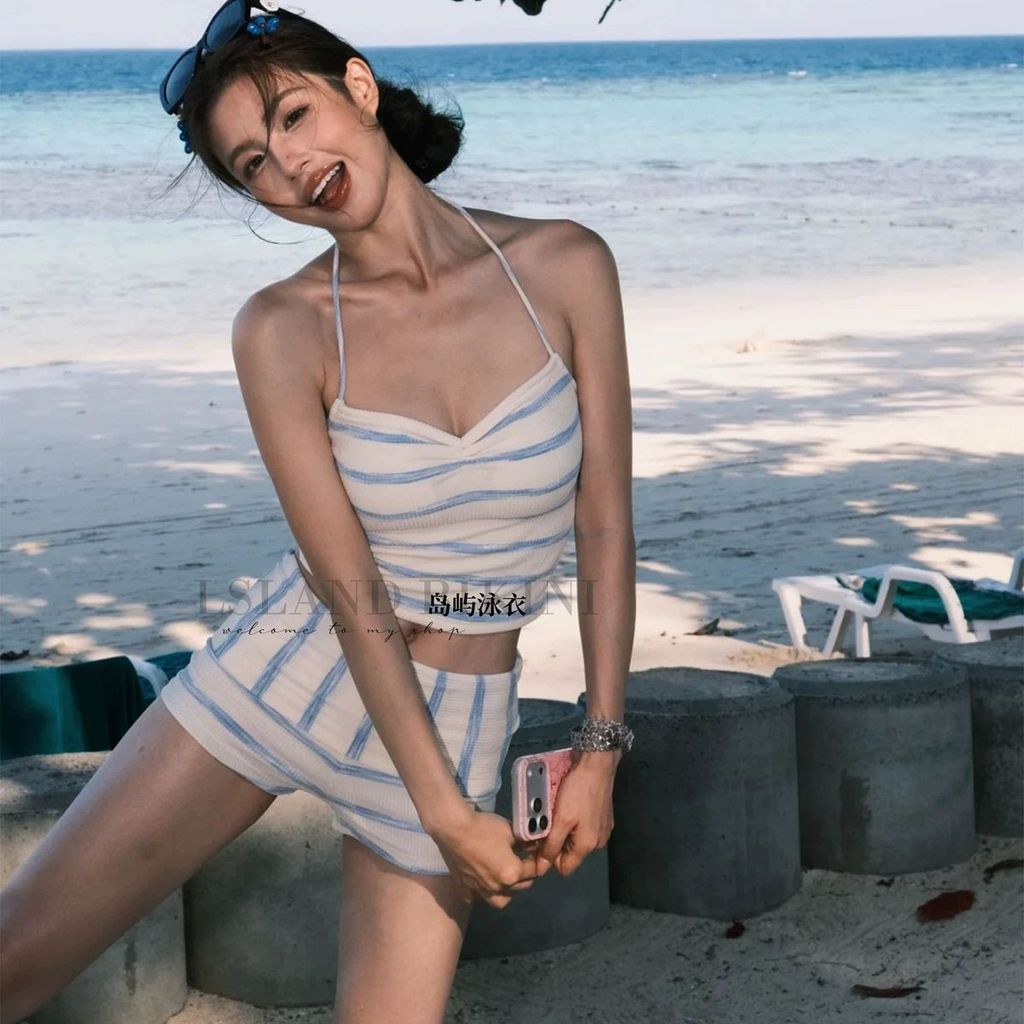 ที่นิยมมากที่สุด ชุดว่ายน้ำ bikini ลายทางสีน้ำเงิน คอฮอลเตอร์ แฟชั่นใหม่ กางเกงบ็อกเซอร์ เซ็กซี่ ชุด