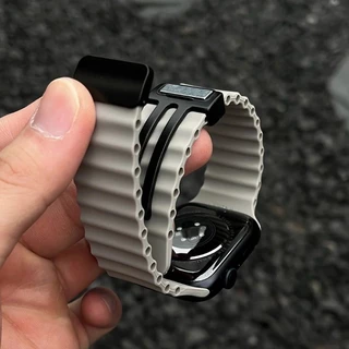 สายซิลิโคนแม่เหล็กมหาสมุทรสําหรับ Apple Watch 46/49/45/44/42/41/40/38 มม. Series 1-11 SE Ultra – สายรัดกีฬาระบายอากาศพร้อมพื้นผิวคลื่น