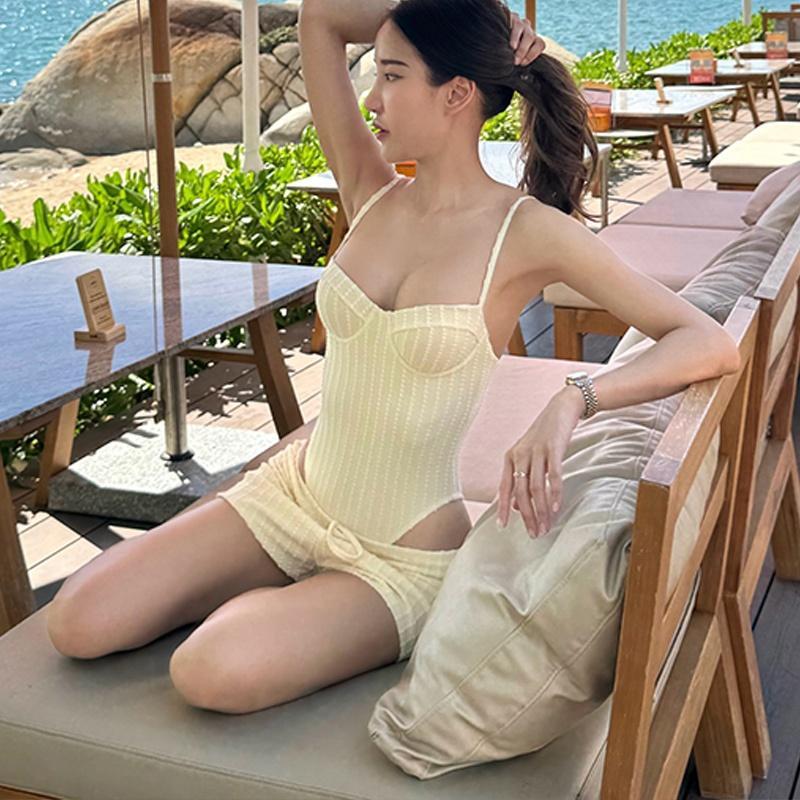 สไตล์เกาหลี เซ็กซี่ ชุดว่ายน้ำวันพีช พอดีตัว ผ้านุ่มยืดดี Ins style สายเดี่ยวบาง บิกินี่ตัวเดียว ส่งไวจากไทย ราคา ถูกที่สุด ดีลบีเคเค แกลเลอรีภาพที่ 9