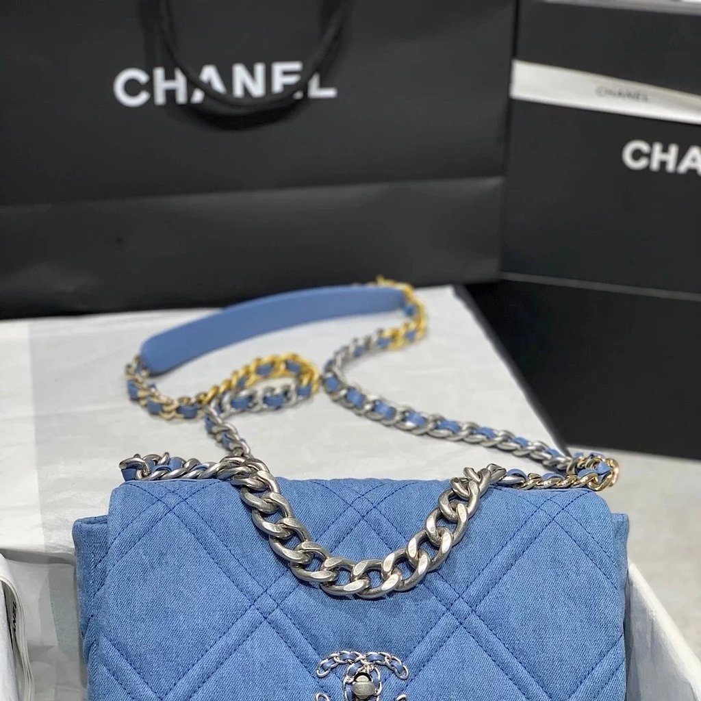 CHANEL ซีรีส์ยีนส์สีอ่อน~แฟชั่นหรูหราอย่างน่าเชื่อถือได้ประณีตสถานที่อัปเดต 19 แนวคิดถุงหมอนรวมแพ็คน