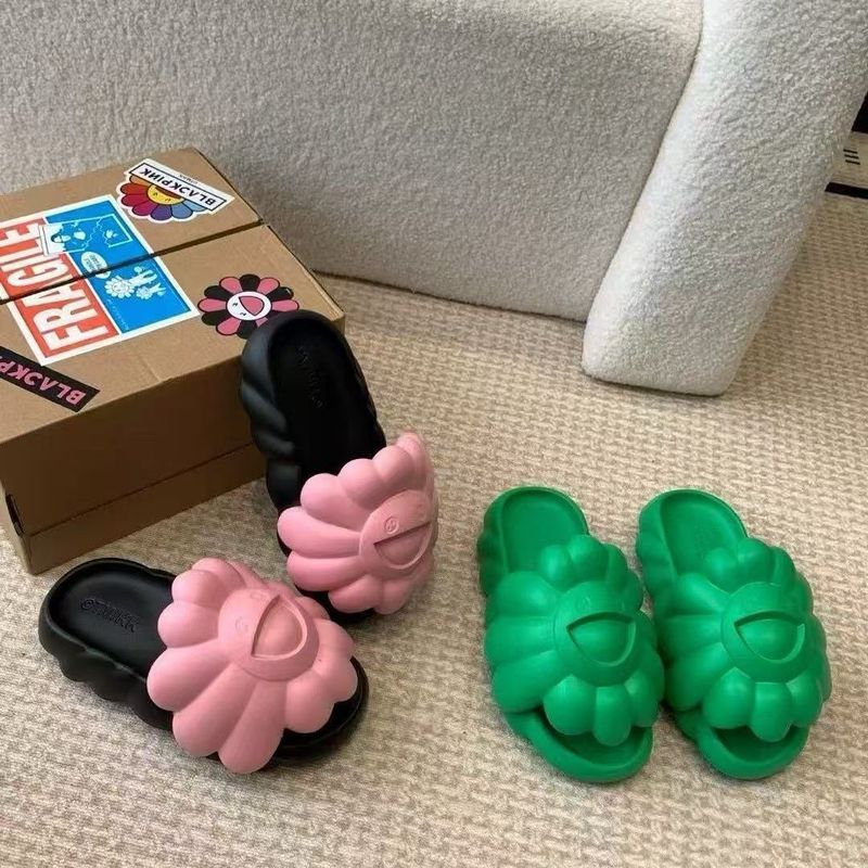 BLACKPINK Co-Branded Sunflower EVA สบาย Anti-Slip คู่สไตล์สองมิติ Takashi Murakami รองเท้าแตะผู้หญิง