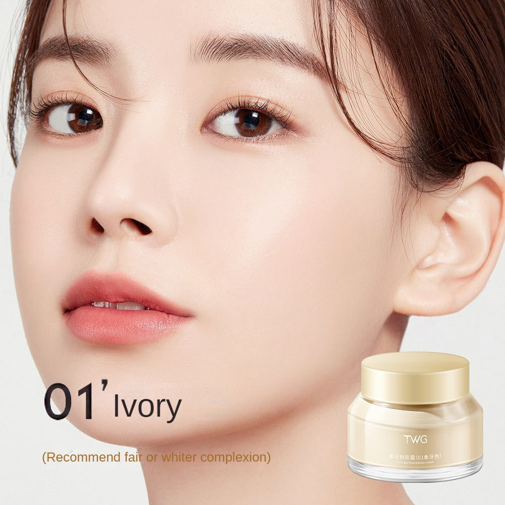 ครีมรองพื้น TWG Soft Light Foundation Cream คอนซีลเลอร์ก่อนแต่งหน้าเพื่อปรับผิวให้กระจ่างใส Soft Light Foundation Cream