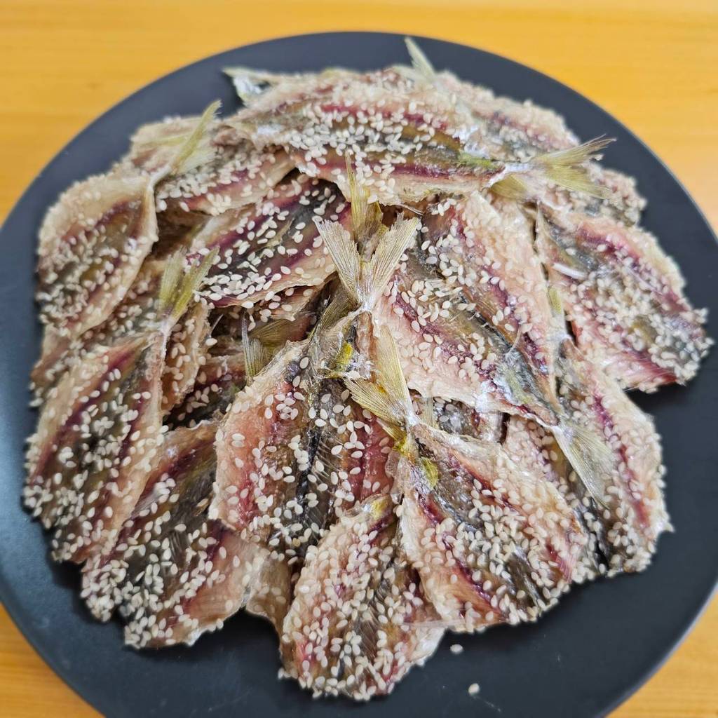 ปลาข้างเหลืองหวานงาหรือกิมสั่วงา เกรดส่งออก ราคาพิเศษ เก็บได้นาน (250 g / 500 g)