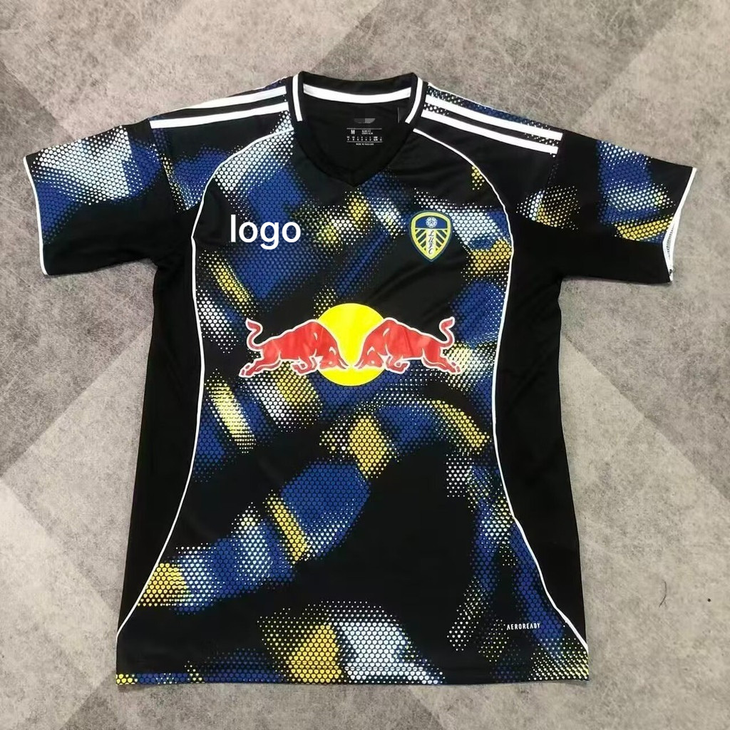 2025-26 Leeds United 2 Away Jersey พัดลมรุ่นที่กําหนดเองชื่อและหมายเลข AAA + คุณภาพระดับพรีเมียม Bre