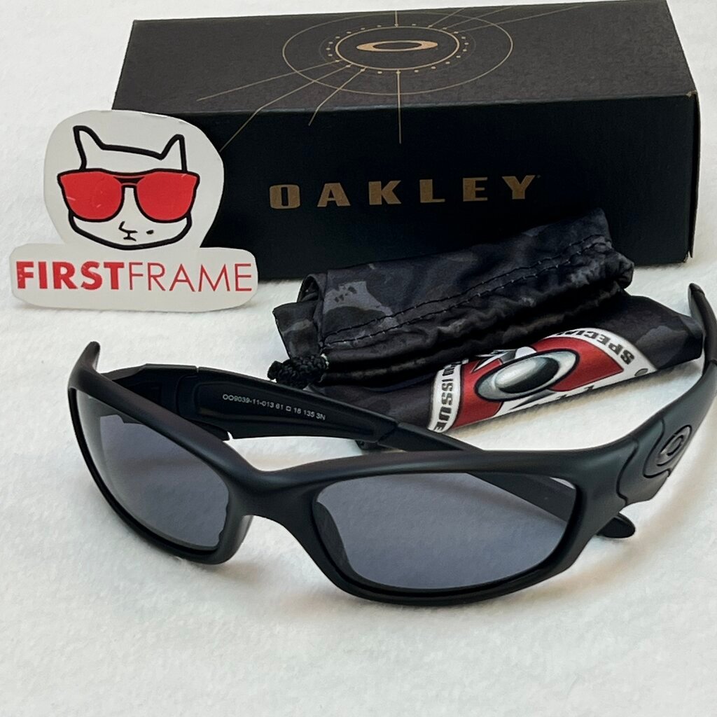 แว่นกันแดด OAKLEY OO9039 11-013 Straight Jacket ของแท้ ส่งไว ประกันศูนย์ไทย 2ปี ดูแลหลังการขายโดยผู้เชี่ยวชาญ