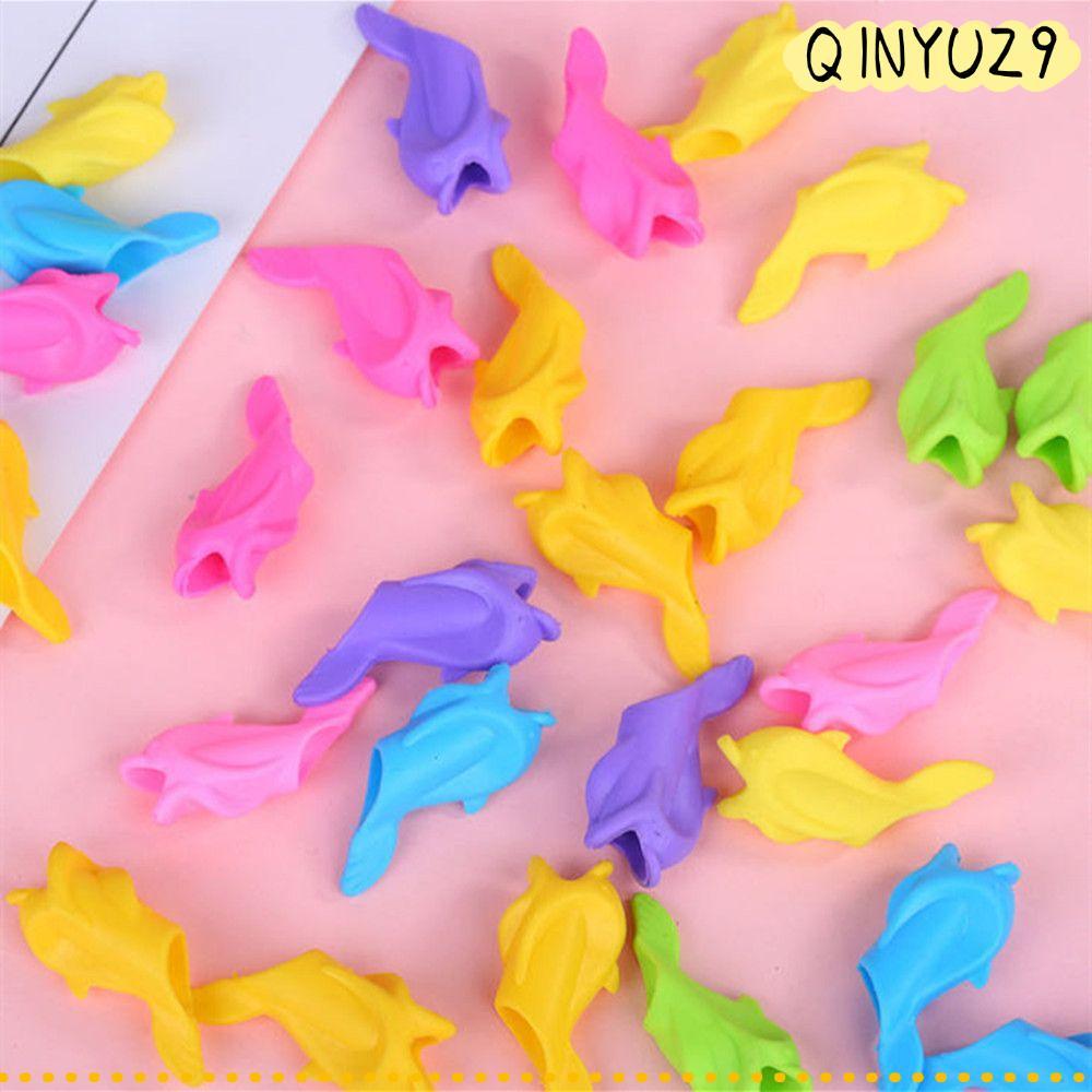 QINYUZ9QX Writing Aid Grip รูปปลา Ergonomic Students Training Grip Holder