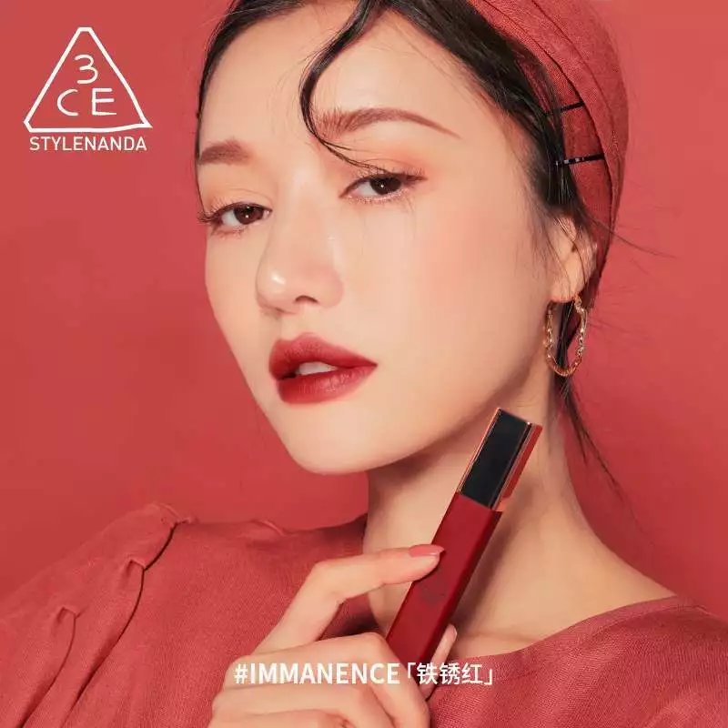 ของแท้อย่างเป็นทางการ 3CE Cloud Lip Glaze Matte Matte Lipstick ลิปสติก Sunset Color Rust Red
