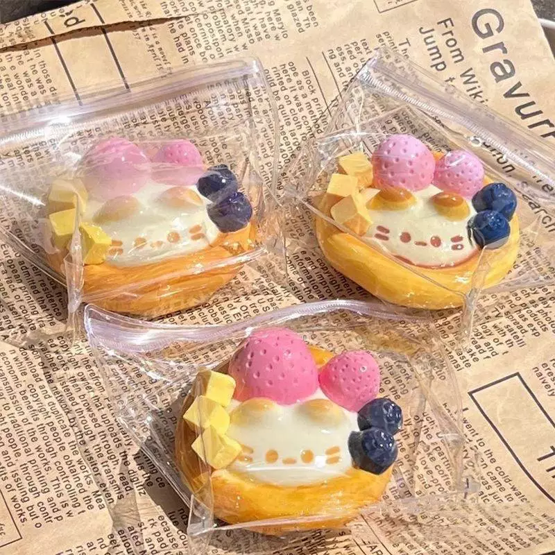 ซ้ายสีแดงสตรอเบอร์รี่ทาร์ตไข่สตรอเบอร์รี่ครีมบาร์สกุชชี่ความเครียดบรรเทาของเล่นประสาทสัมผัสของเล่นสําหรับเด็กผู้ใหญ่ความวิตกกังวลผ่อนคลาย GHT