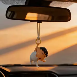 Ballet Crayon Shin-Chan จี้รถ กระจกมองหลัง จี้รถ อุปกรณ์ตกแต่งภายในรถยนต์ที่สร้างสรรค์