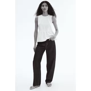 H&M(เอชแอนด์เอ็ม) เสื้อเบลาส์แขนกุดดีไซน์เพลม Women Sleeveless peplum blouse 1325711_1