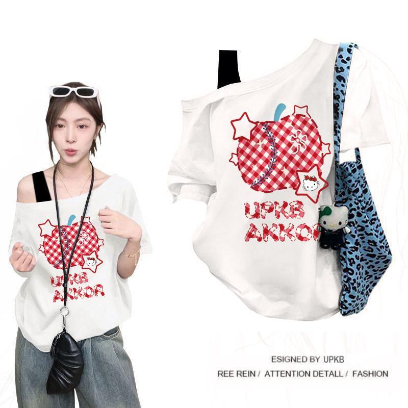 M-3XL เสื้อผ้าแฟชั่นตามกระแส เสื้อเชิ้ต T ของสาวอ้วน เสื้อสไตล์อเมริกัน เสื้อผ้าวินเทจหญิงเท่ๆ เสื้อปาดไหล่ผู้หญิง