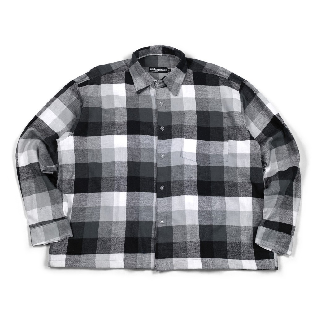 เสื้อเชิ้ตผ้าสักหลาด Avira Plaid White Black Thanksinsomnia