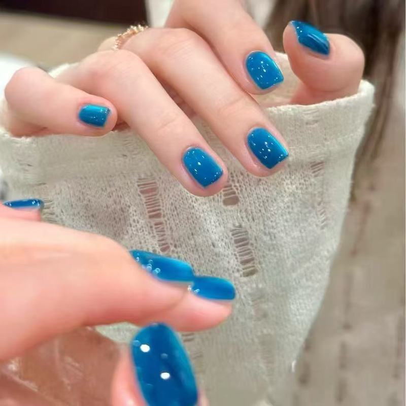 【เลคบลูมิเรอร์】เล็บปลอมสีฟ้าทะเลที่มีความอิ่มตัวของสีสูง โปร่งใส ดูดี มีสไตล์ เท่แล