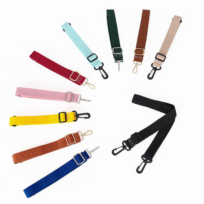 สายสะพายขวางตัว All-Match Cross-Body Strap สำหรับกระเป๋ากล้องและกระเป๋าคอมพิวเตอร์ ออกแบบมาให้สวมใส่ง่าย มีขนาดใหญ่เพียงพอสำหรับลำโพงและถ้วยน้ำ