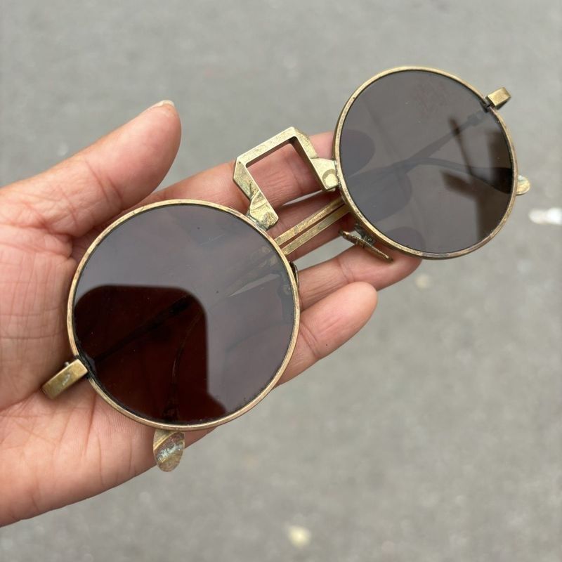 สาธารณรัฐจีนระยะเวลา Dehua Old Beam กรอบอลูมิเนียม Retro แว่นตากันแดดแก้วกลม Non-Crystal หินแว่นตาโบราณ Landlord แว่นตา 4.28.2